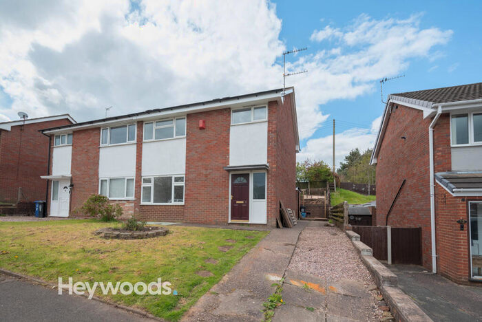 3 Bedroom Semi-Detached House To Rent In Galleys Bank, Kidsgrove, ST7