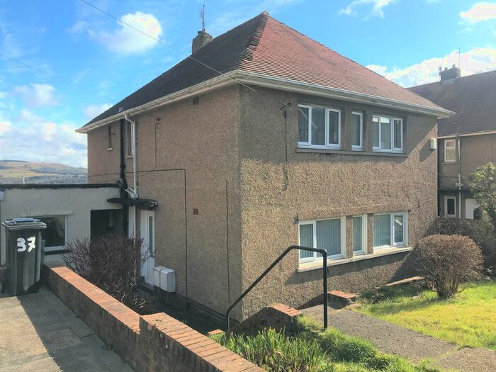 2 Bedroom Flat To Rent In Heol Penderyn, Neath Abbey, Neath, SA10