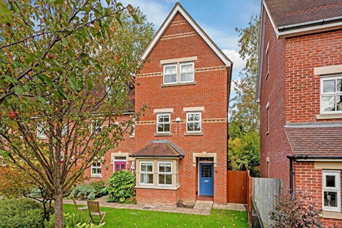 4 Bedroom End Of Terrace House For Sale In Frenchay Road, Oxford, Oxfordshire, OX2