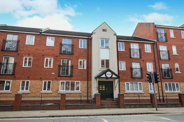 2 Bedroom Apartment To Rent In Stretford Road, Hulme, Manchester, M15
