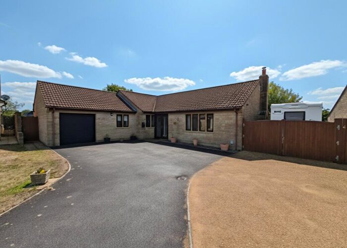 3 Bedroom Detached Bungalow For Sale In Freame Way, Gillingham, Dorset, SP8