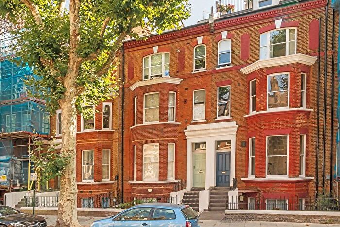 1 Bedroom Flat For Sale In Randolph Avenue, Maida Vale, W9