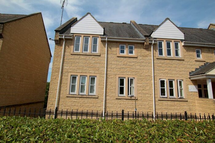 2 Bedroom Flat To Rent In Baileys Barn, Bradford-On-Avon, BA15