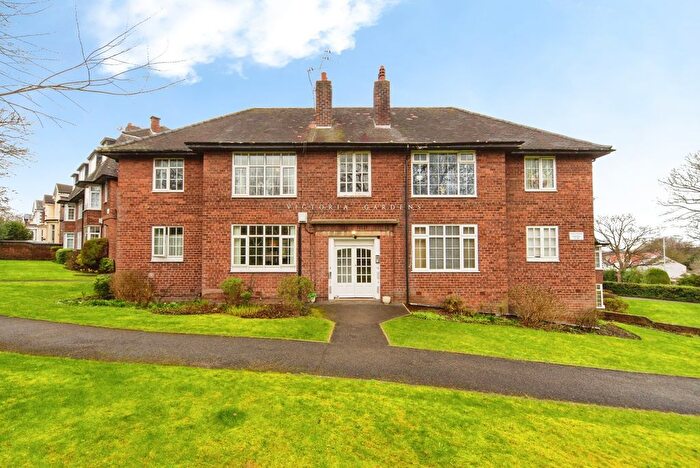 2 Bedroom Flat For Sale In Victoria Gardens, Prenton, CH43