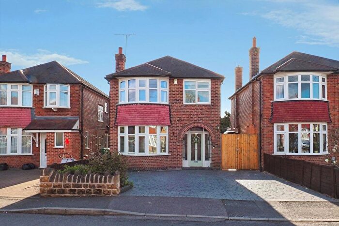 4 Bedroom Detached House For Sale In Seaford Avenue, Wollaton, Nottingham, NG8