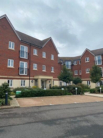 1 Bedroom Flat To Rent In Lowe House, Knebworth, Hertfordshire, SG3