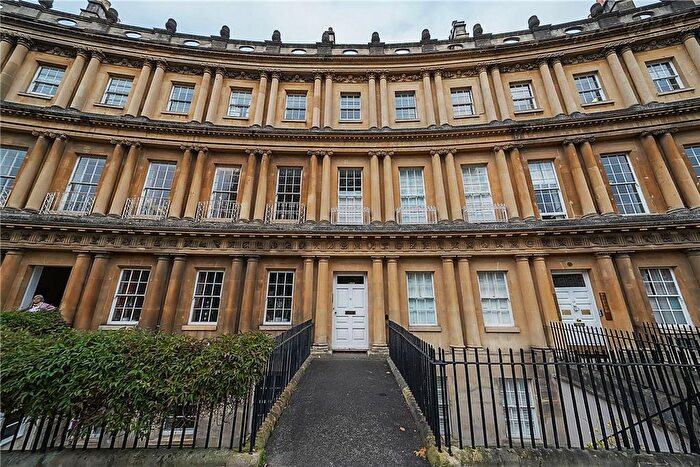 2 Bedroom Flat To Rent In The Circus, Bath, Somerset, BA1