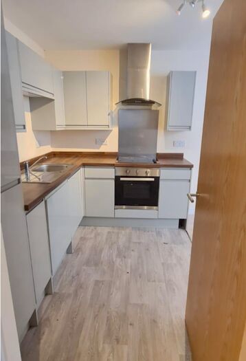 2 Bedroom Flat To Rent In Tameway Plaza, Bridge Street, Walsall, WS1