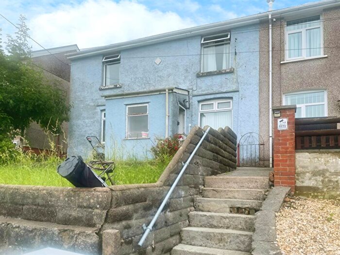 3 Bedroom Semi-Detached House For Sale In Heol Tynton, Llangeinor, Bridgend, CF32