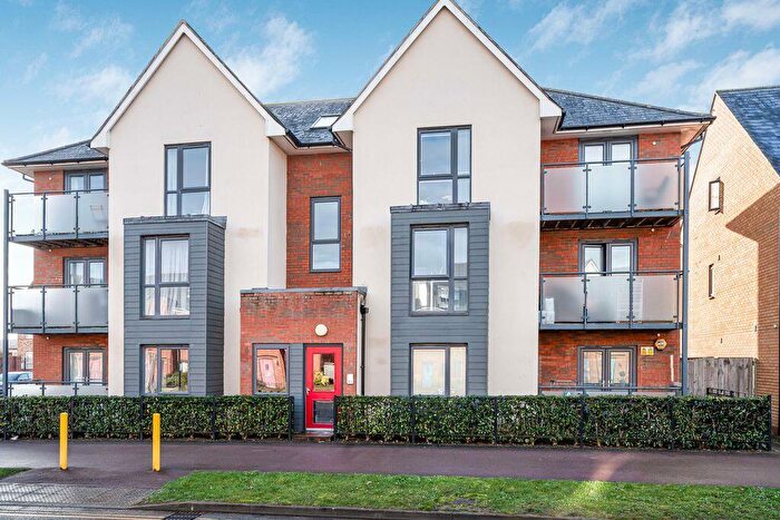 2 Bedroom Flat For Sale In Countess Way, Milton Keynes, MK10