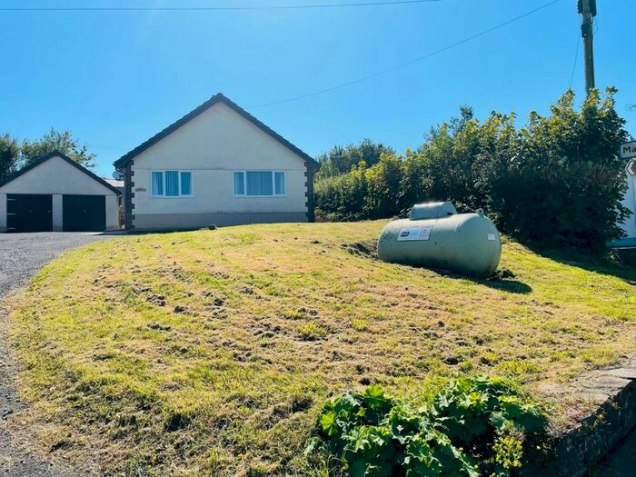 3 Bedroom Bungalow To Rent In Gwendelyn, Llanllwni, Pencader, SA39