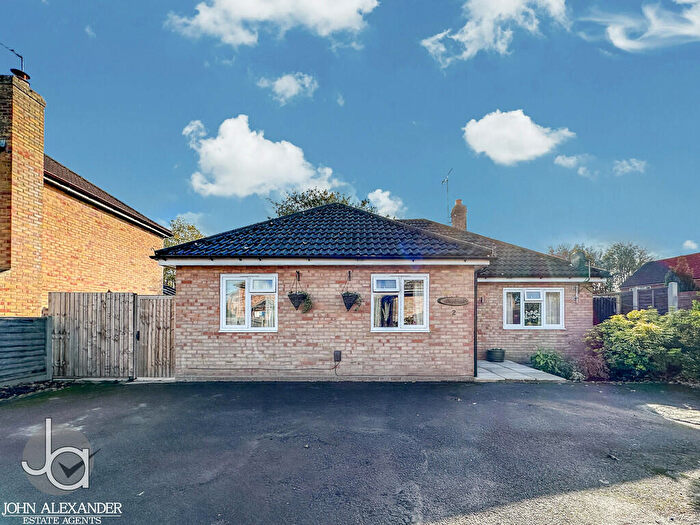 3 Bedroom Detached Bungalow For Sale In Wheatfield Road, Stanway, Colchester, CO3