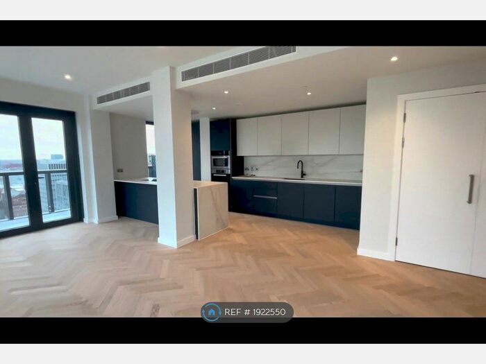 3 Bedroom Flat To Rent In Aspin Lane, Manchester, M4