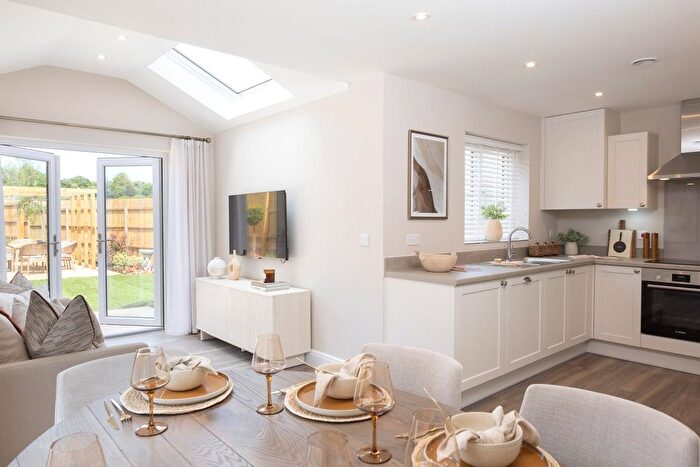 3 Bedroom Detached House For Sale In Clarke Lane, Basingstoke, Hampshire, RG23