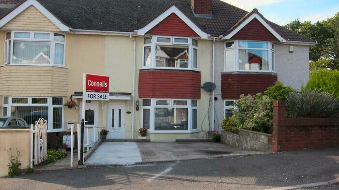 2 Bedroom Terraced House To Rent In Saint Peter's Rise, Bristol, BS13