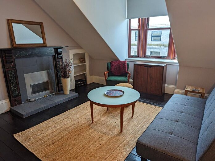 1 Bedroom Flat To Rent In Charlotte Street, City Centre, Aberdeen, AB25