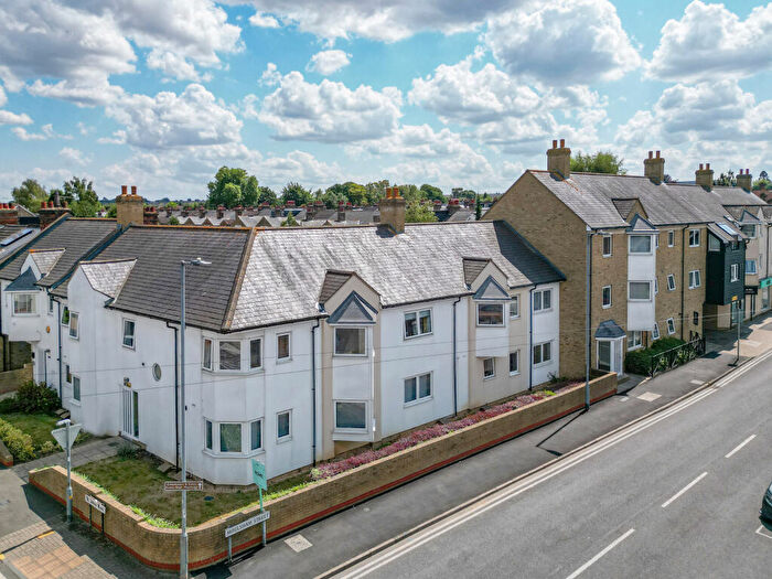 1 Bedroom Flat For Sale In King George Court, Old Moulsham, Chelmsford, CM2