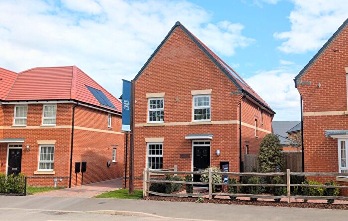 4 Bedroom Detached House For Sale In Surrey Grange, Grove, OX12