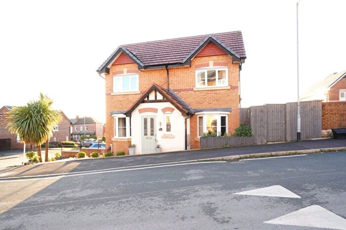 3 Bedroom Semi Detached House For Sale In Middlewich Close, Horwich, Bolton, Greater Manchester, BL6