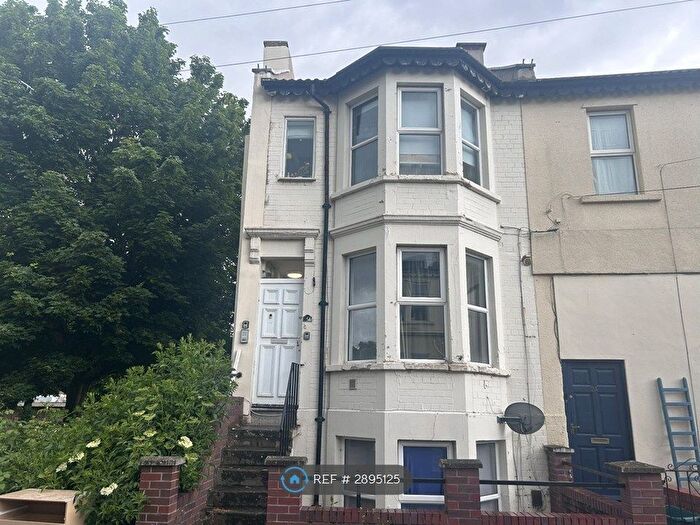1 Bedroom Flat To Rent In Warden Road, Bristol, BS3