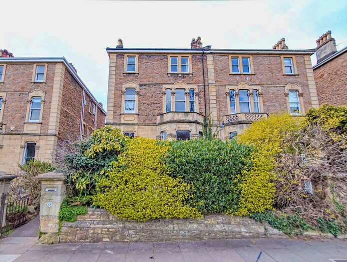 2 Bedroom Flat To Rent In St Johns Road, Clifton, Bristol, BS8