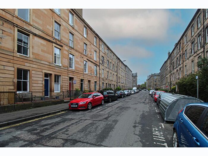 4 Bedroom Flat To Rent In Oxford Street, Edinburgh, EH8