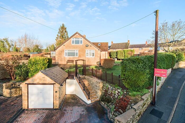 4 Bedroom Detached Bungalow For Sale In Helmdon, Northamptonshire, NN13