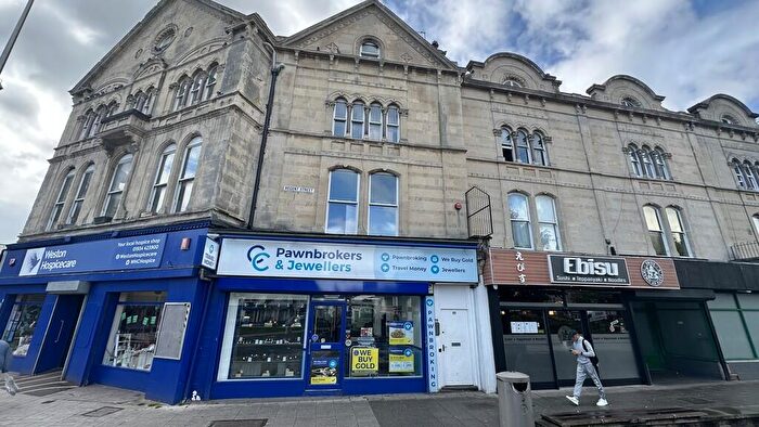 2 Bedroom Apartment For Sale In Regent Street, Weston-super-Mare, BS23
