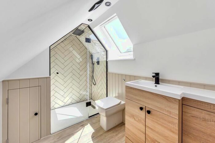 1 Bedroom Flat To Rent In Charles Road, Staines, TW18