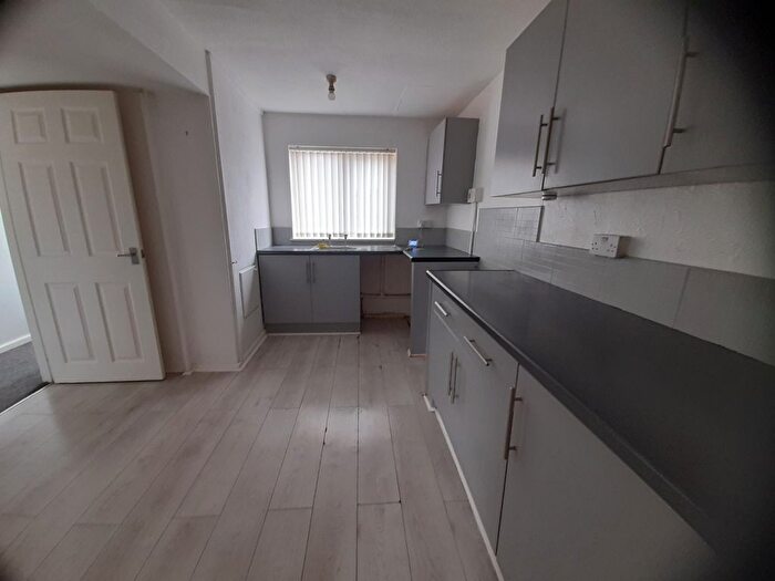 3 Bedroom Semi-Detached House To Rent In Rolls Crescent, Rawmarsh, Rotherham, S62