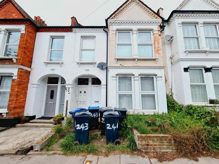 2 Bedroom Flat To Rent In Mersham Road, Thornton Heath, CR7