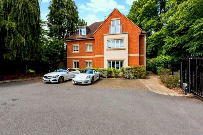 2 Bedroom Flat To Rent In South Lodge, London Road, Ascot, Berkshire, SL5