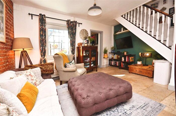 3 Bedroom Terraced House For Sale In St Johns Street, Aylesbury, Buckinghamshire, HP20