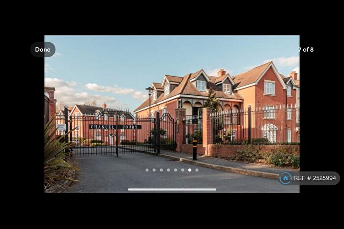 3 Bedroom Flat To Rent In Chancel Court, Solihull, B91