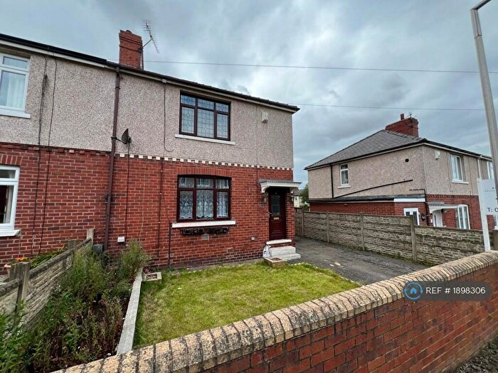3 Bedroom Semi-Detached House To Rent In Ladywood Road, Grimethorpe, Barnsley, S72