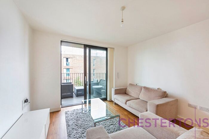 1 Bedroom Flat To Rent In Kingfisher Heights, Bramwell Way, E16