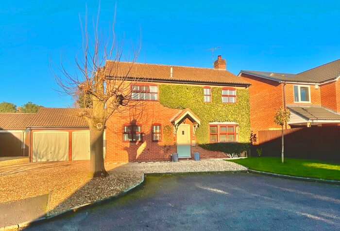 4 Bedroom Detached House For Sale In The Paddock, Newton, Rugby, CV23