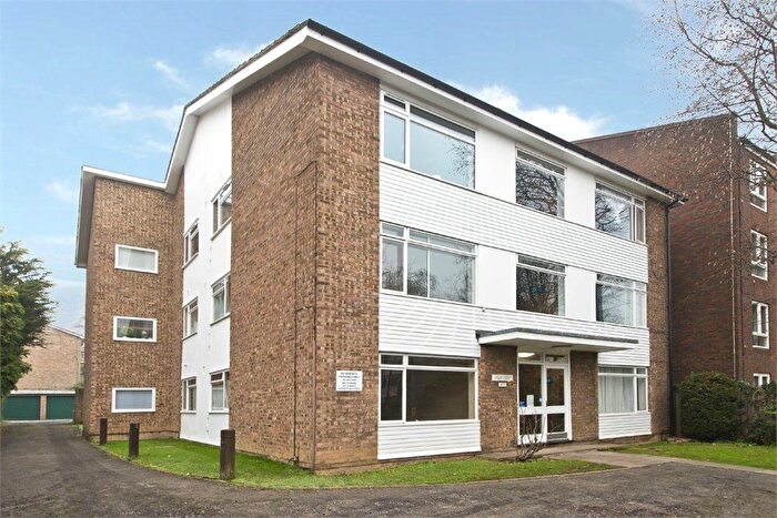 1 Bedroom Flat To Rent In Worple Road, London, SW19