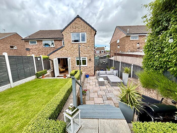 3 Bedroom Semi-Detached House For Sale In West Lea Crescent, Yeadon, LS19