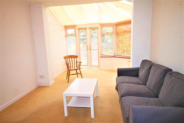 5 Bedroom Detached House To Rent In Warblington Road, Emsworth., PO10