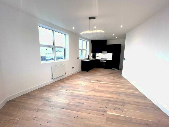 1 Bedroom Apartment To Rent In Beach Road, Eastbourne, BN22