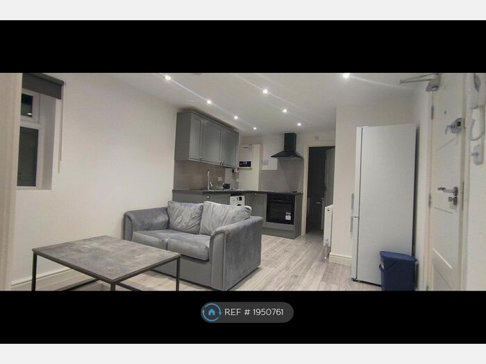 1 Bedroom Flat To Rent In Fl, London, W5