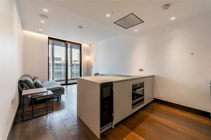 1 Bedroom Flat To Rent In Kings Gate Walk, Victoria, London, SW1E
