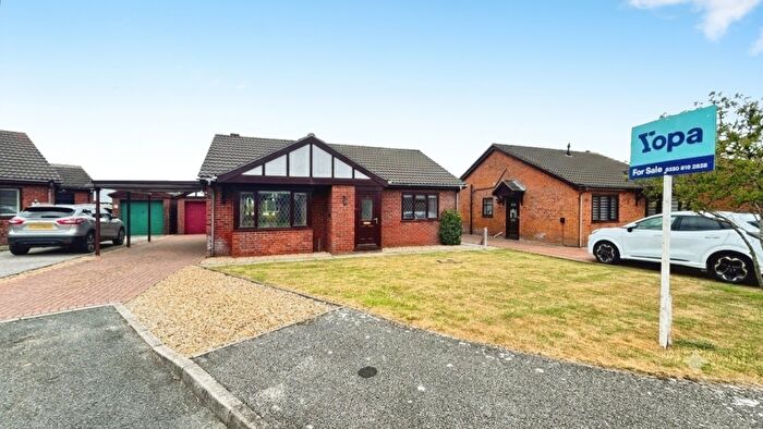2 Bedroom Detached Bungalow For Sale In Meadway, Cherry Willingham, LN3
