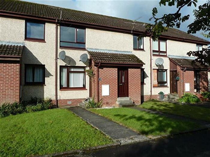 2 Bedroom Apartment To Rent In Lochpark Place, Denny, FK6