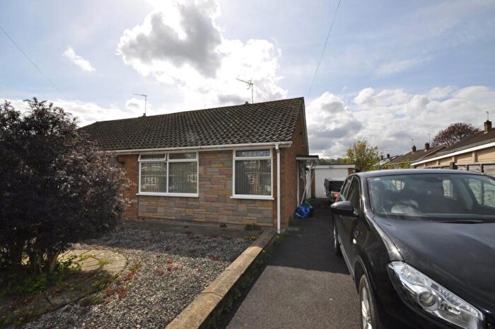 2 Bedroom Bungalow To Rent In Fairlawn Drive, Kingswinford, DY6