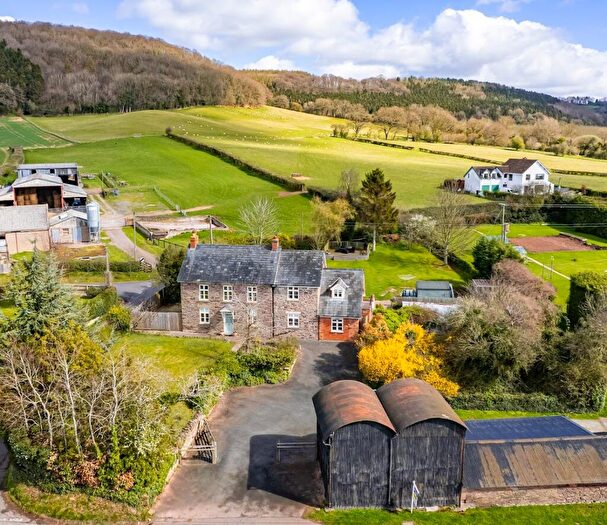 4 Bedroom Detached House For Sale In Bush Bank, Hereford, HR4
