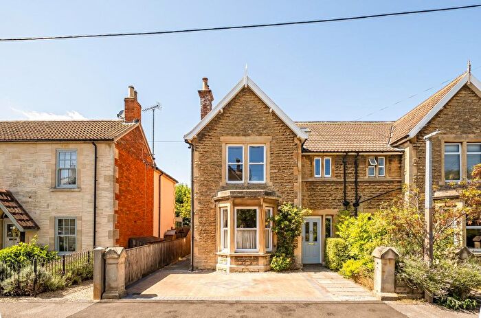 4 Bedroom Semi-Detached House For Sale In West End, Melksham, SN12