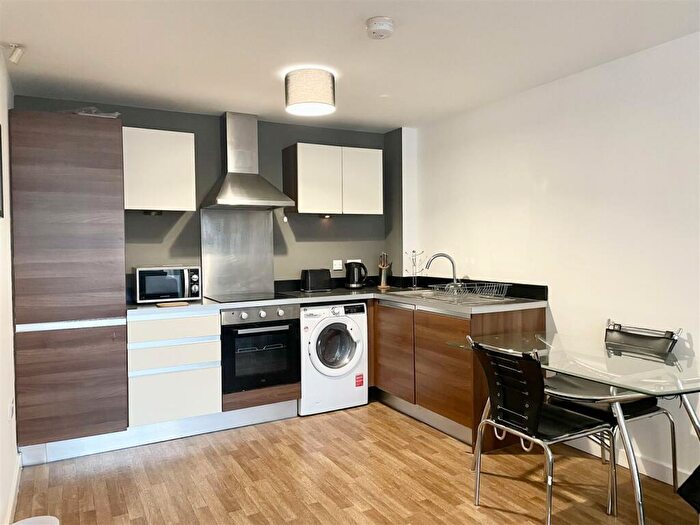 2 Bedroom Apartment To Rent In Bridport Street, Liverpool, L3