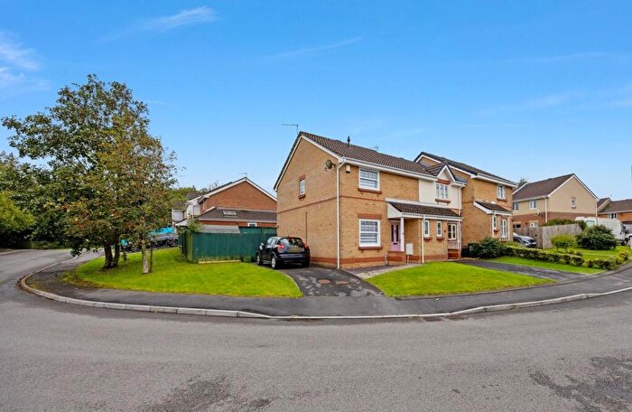 3 Bedroom Semi Detached House For Sale In Miskin, Pontyclun, CF72